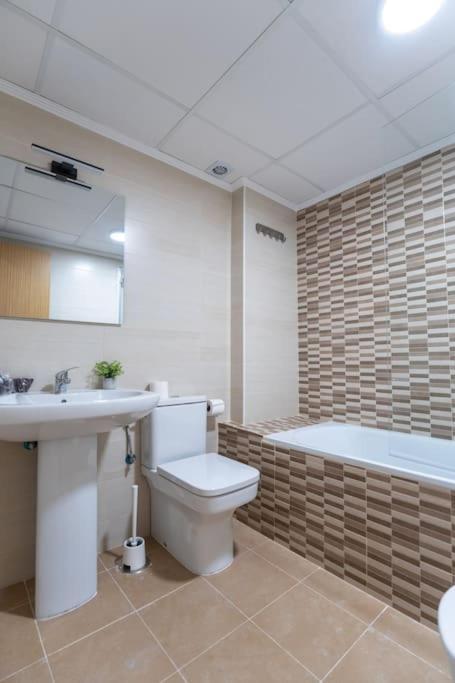 Amplio Apartamento 2 Dormitorios Cerca De La Playa Alicante Ngoại thất bức ảnh